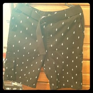 Arizona Black with silver cactus shorts